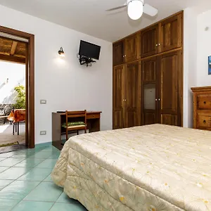 Lauricella Bed & Breakfast